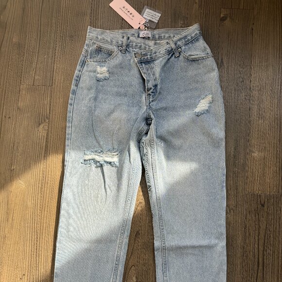 OH POLLY CROSS OVER DENIM LIGHT WASH BLUE JEANS - US 6 (PETITE) - Picture 2 of 6